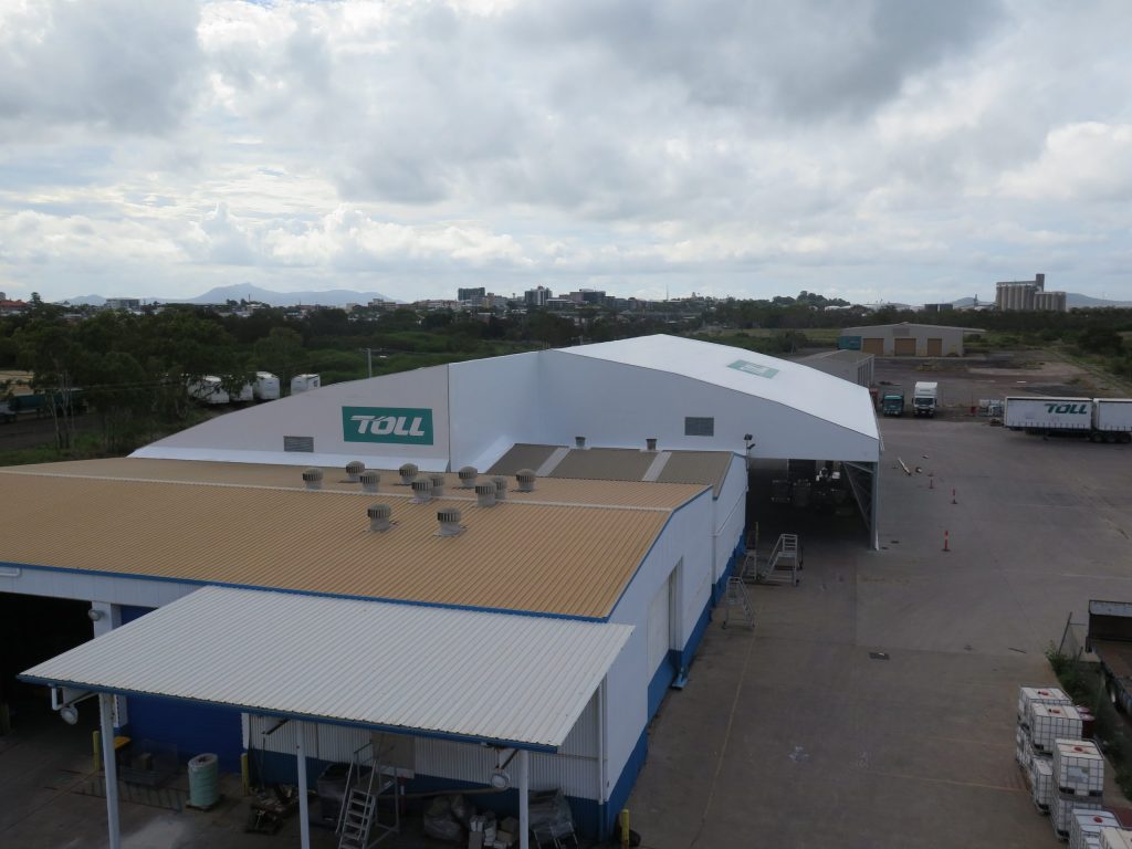 Prehodno skladišče za logistiko Toll