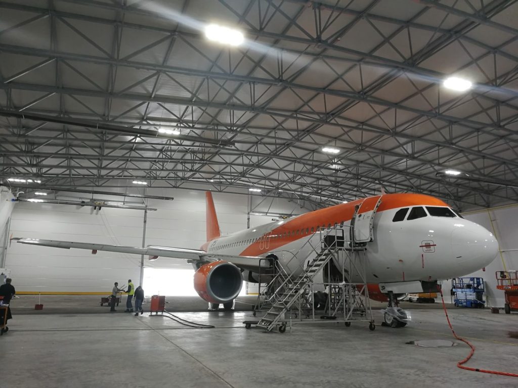 MRO aircraft hangar