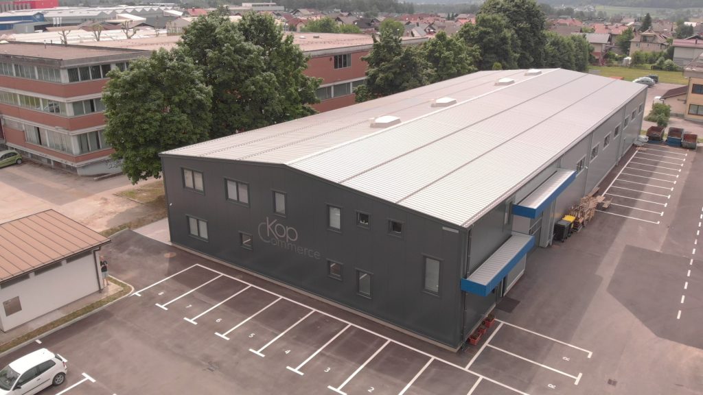 multipurpose facility Kop Commerce