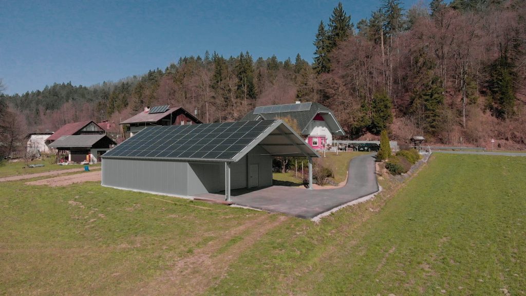 Mehrzweck-Geschäftsanlage