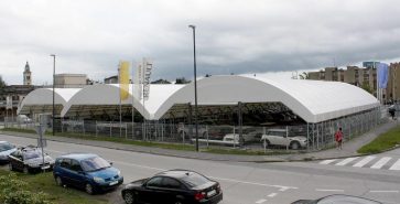 Parkplatzüberdachung Autohändler Malgaj