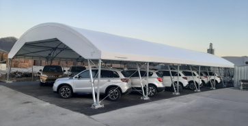 Parkplatzüberdachung Autohändler Jordan