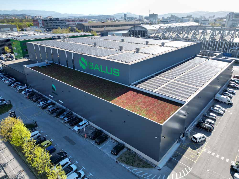 Salus warehouse facility with a green roof
