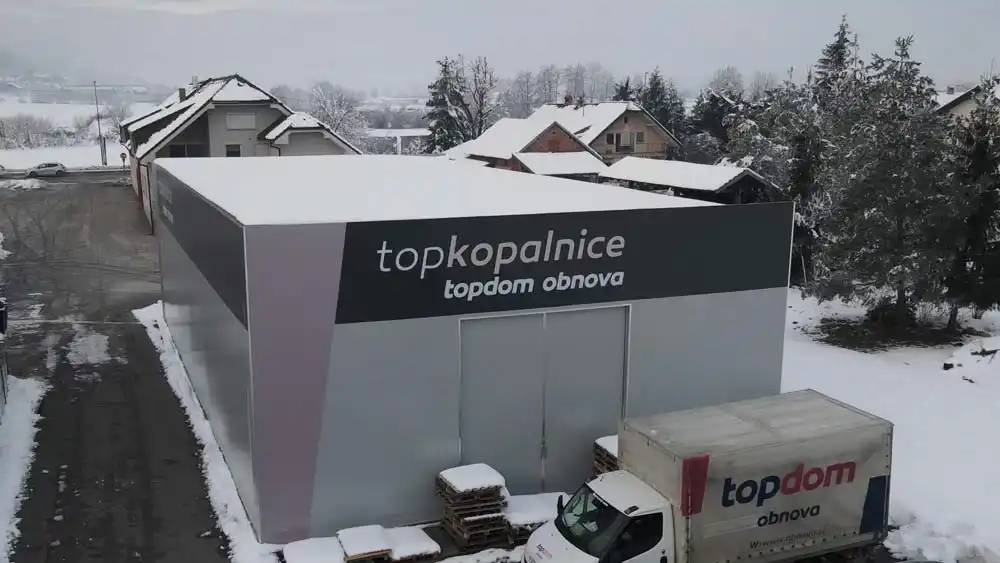 The Schwarzmann X® fabric structure is winter-proof in all conditions