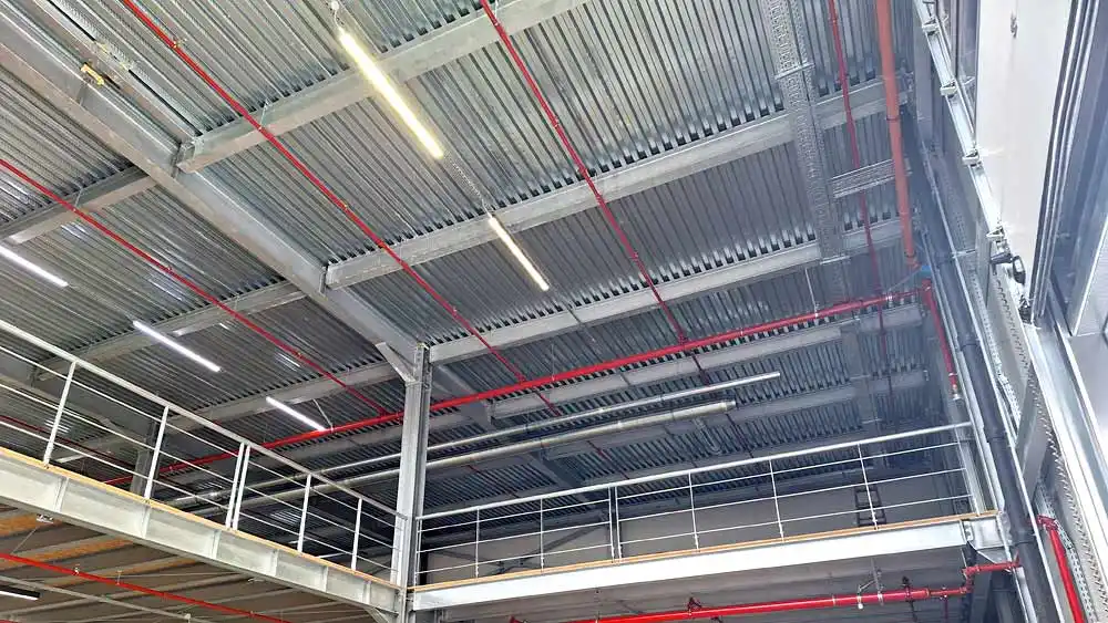 Sprinkler system on the hall ceiling